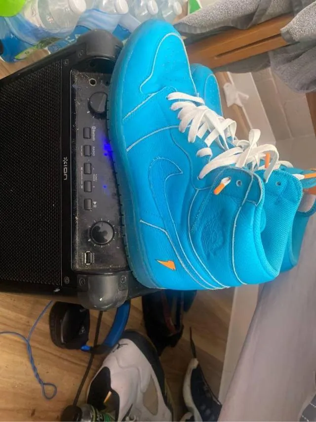 Air Jordan 1 blue lagoon