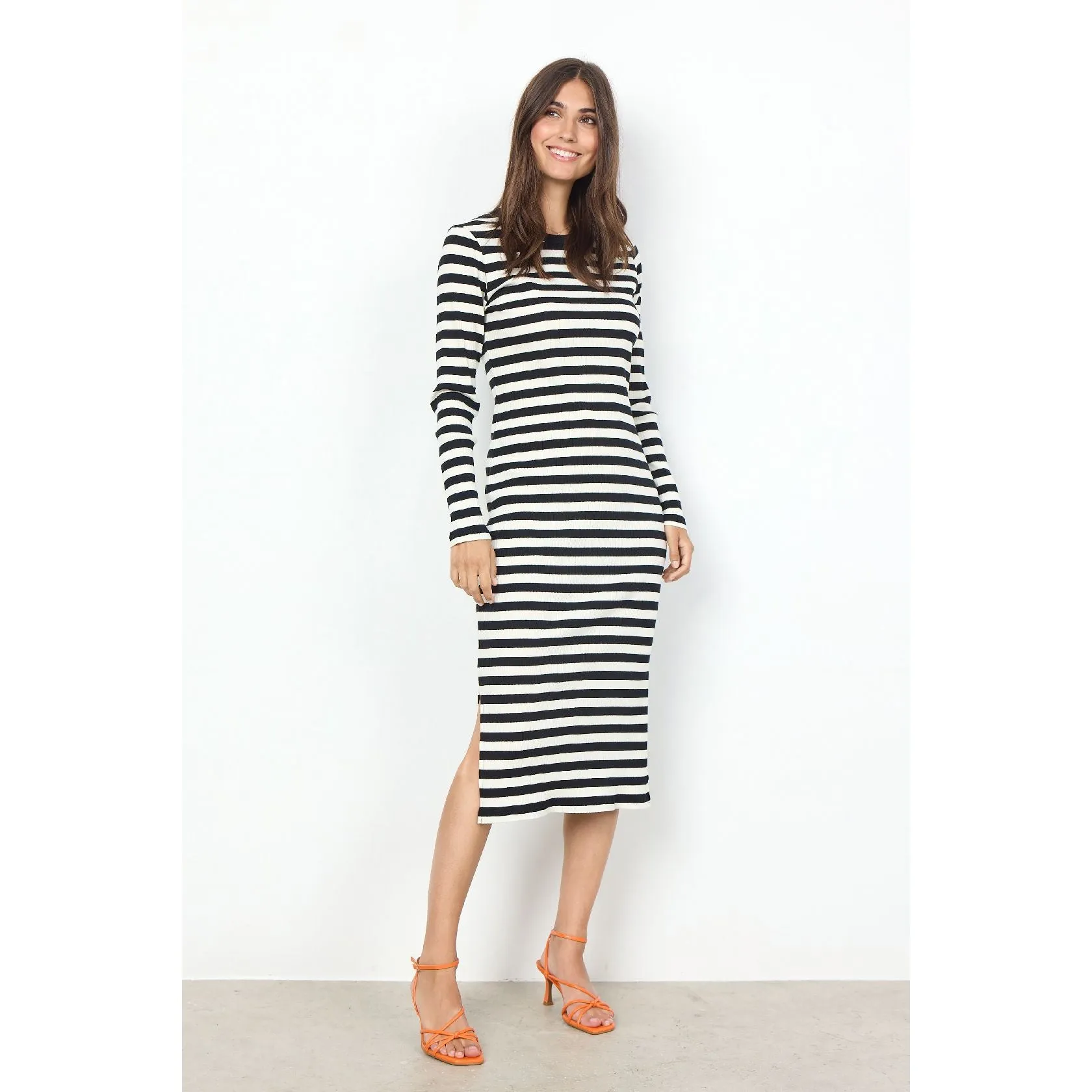 Djaka Dress