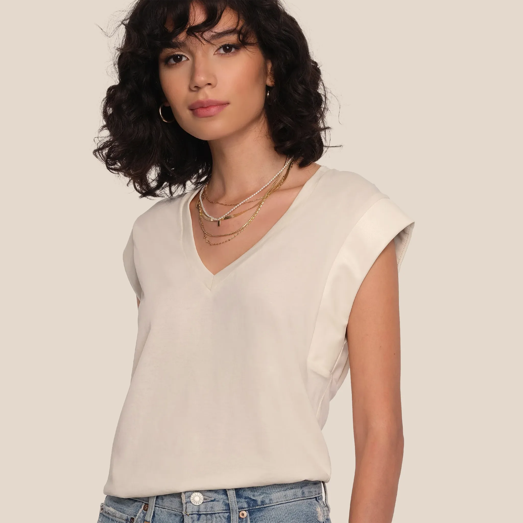 Irina Tee